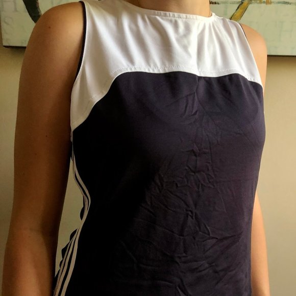 Adidas Top - Picture 1 of 1